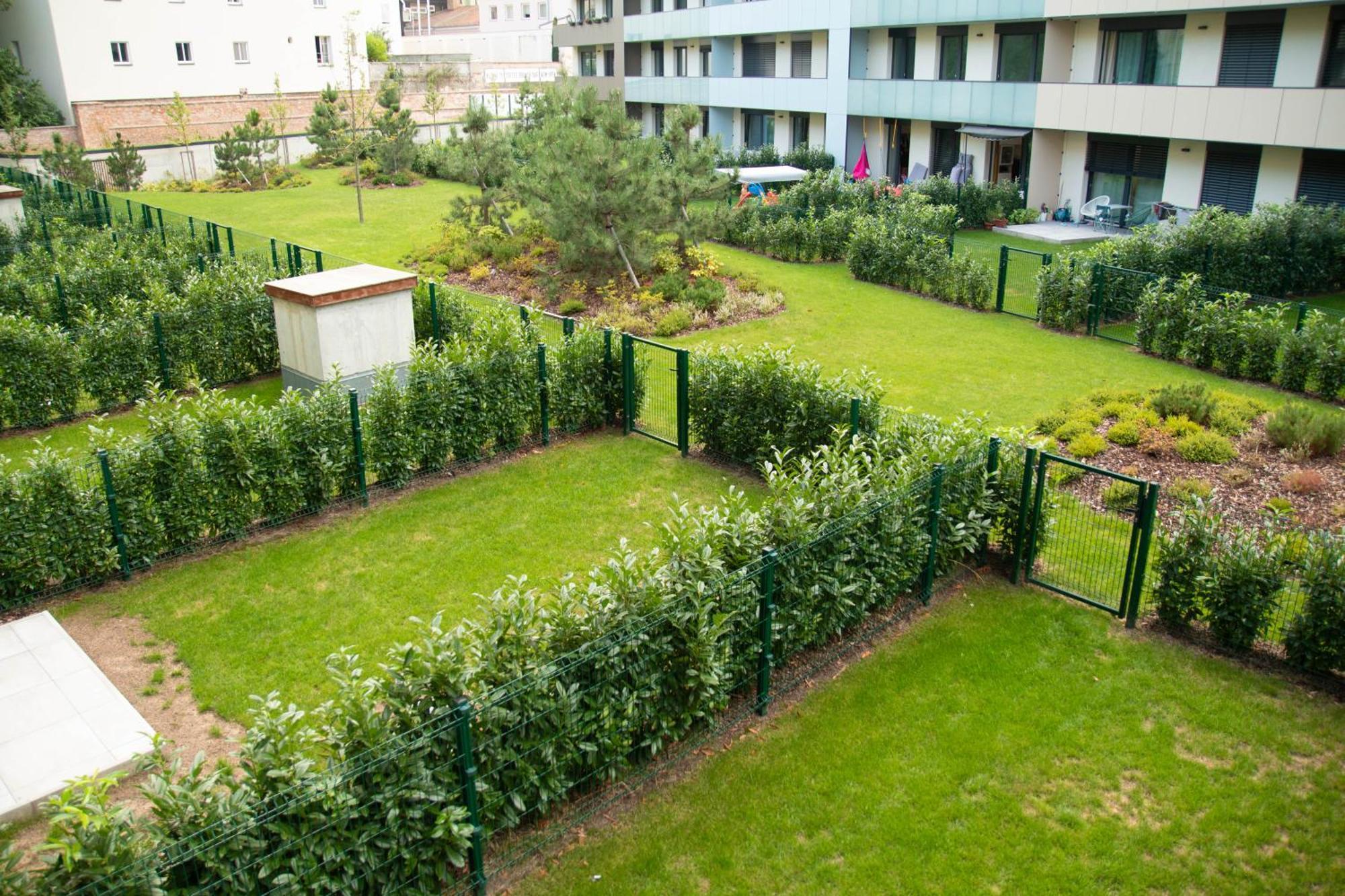 Newly Built Apartment With Balcony, Ac And Free Indoor Garage Prága Kültér fotó
